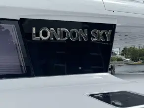 Thumbnail von Lagoon 630