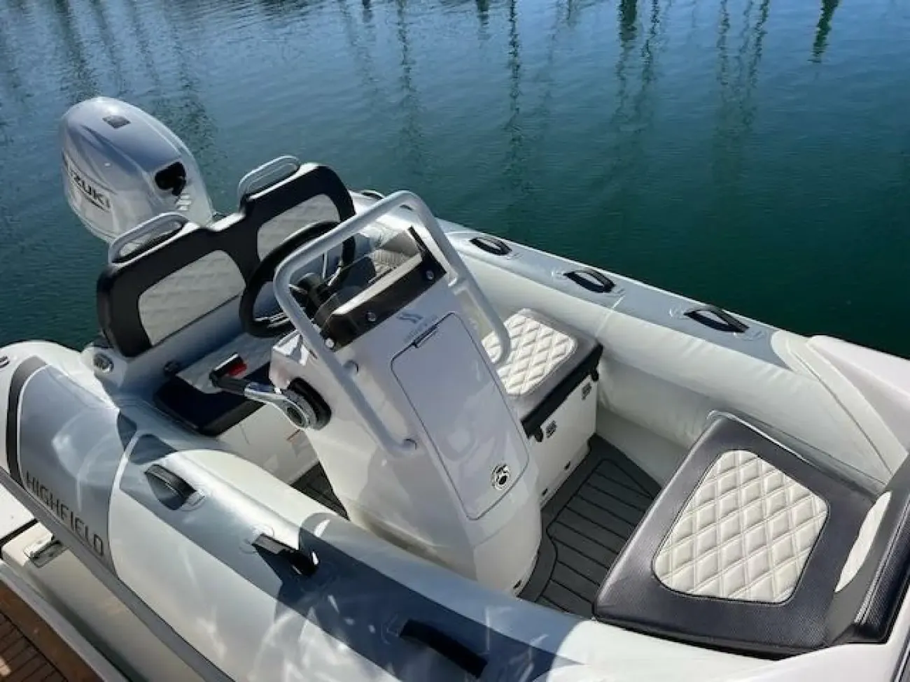 Thumbnail von Sea Ray 330 Sundancer Knoten für Segel