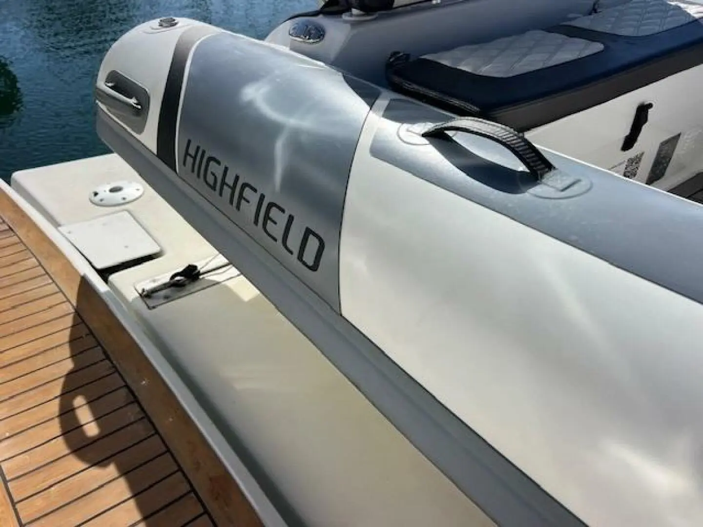 Thumbnail von Sea Ray 330 Sundancer Knoten für Segel