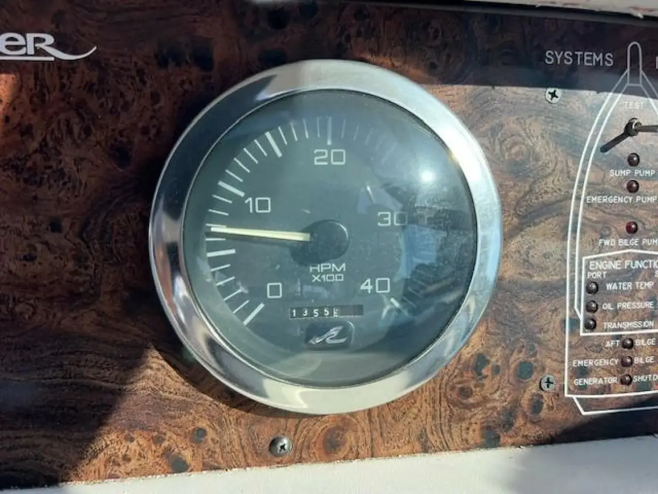 Thumbnail von Sea Ray 330 Sundancer Knoten für Segel