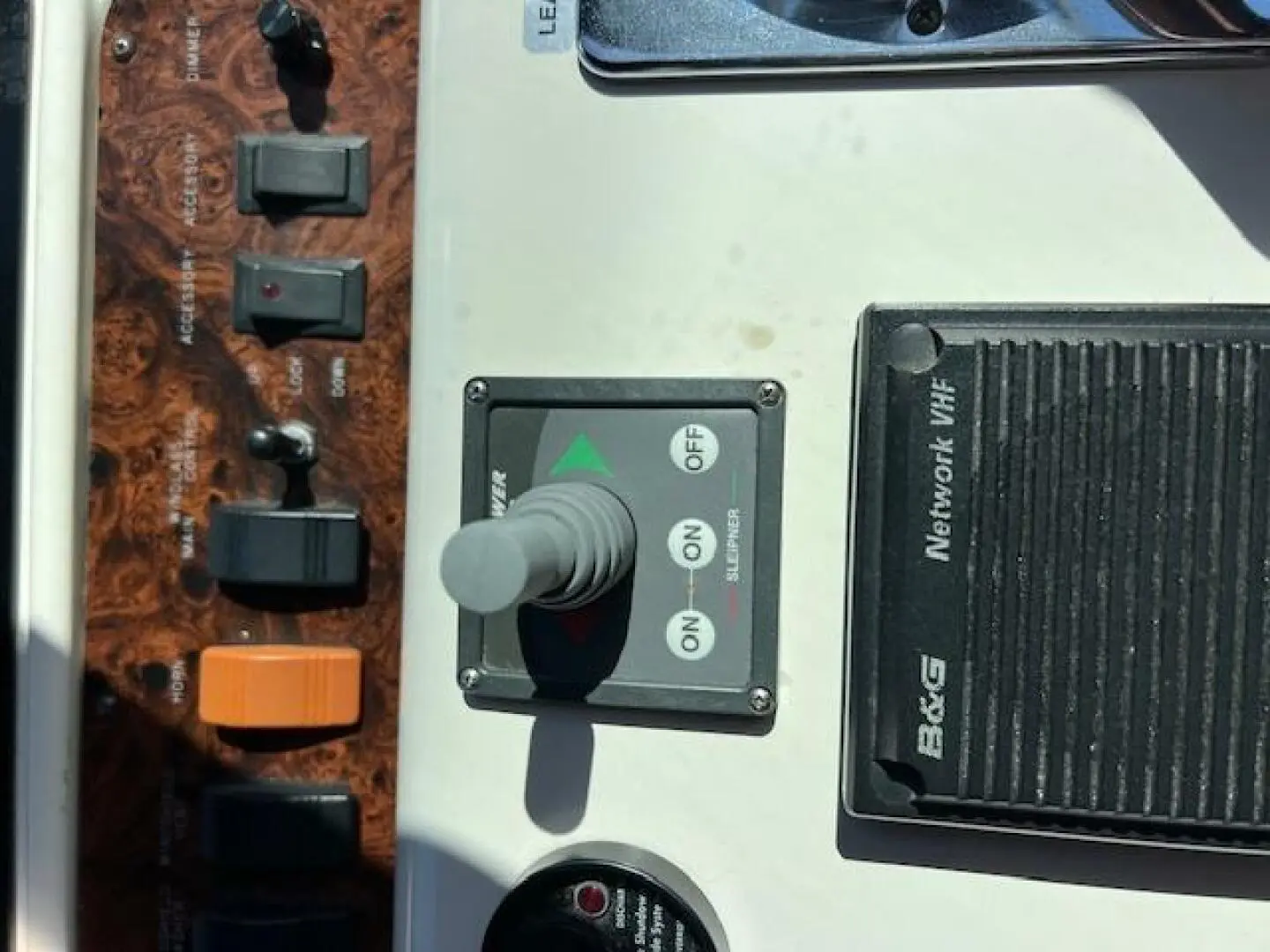 Thumbnail von Sea Ray 330 Sundancer Knoten für Segel