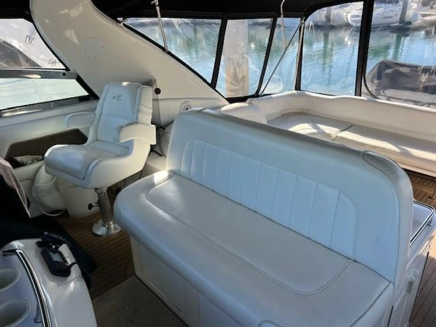 Thumbnail von Sea Ray 330 Sundancer Knoten für Segel