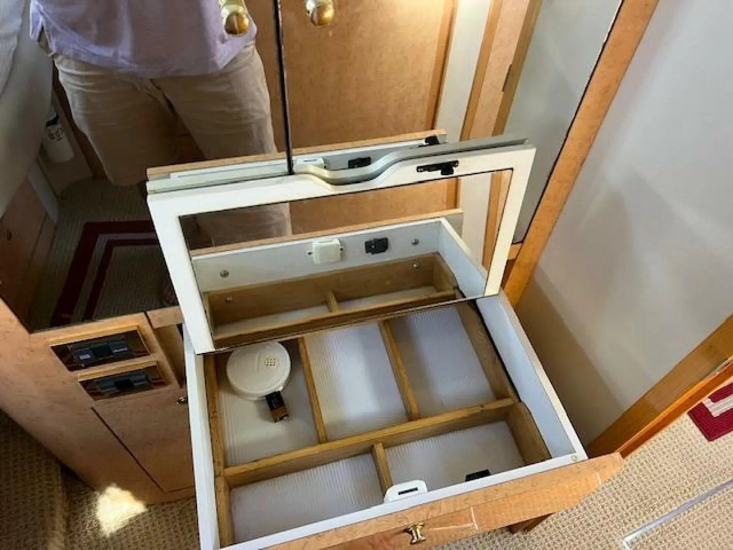 Thumbnail von Sea Ray 330 Sundancer Knoten für Segel