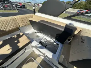 Thumbnail von Sea Ray SDX 230 Surf