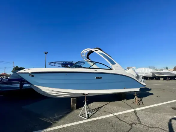 Sea Ray SDX 250 Hors-bord