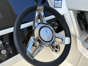 Thumbnail von Sea Ray SLX 350 z silnikiem zewnętrznym