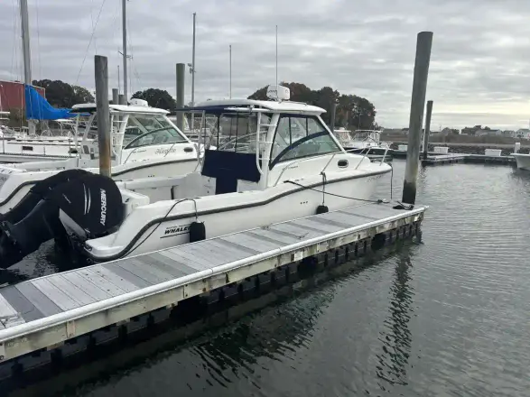 Boston Whaler 285 Conquest Pilothouse