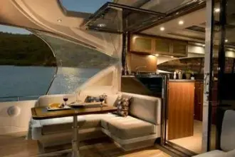 Thumbnail von Riviera 6000 Sport Yacht Six Pack
