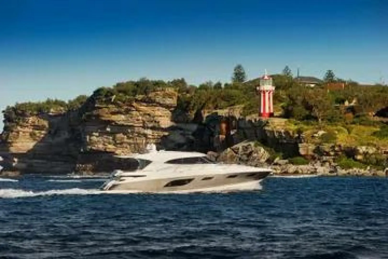 Thumbnail von Riviera 6000 Sport Yacht Six Pack