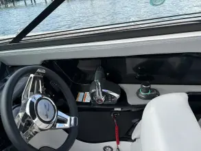 Thumbnail von Sea Ray SLX 280 Fuoribordo