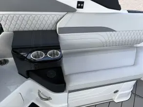 Thumbnail von Sea Ray SLX 280 Fuoribordo