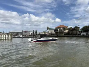 Thumbnail von Sea Ray SLX 280 Fuoribordo