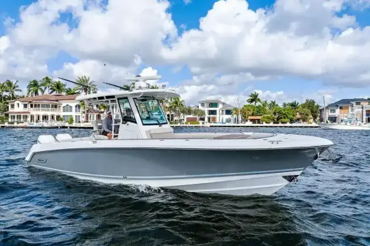 Boston Whaler 330 Outrage
