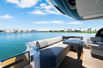 Thumbnail von Sunseeker 65 Sport Yacht