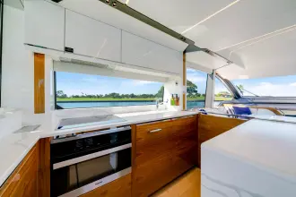 Thumbnail von Sunseeker 65 Sport Yacht