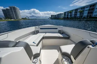 Thumbnail von Tiara Yachts 34LX NEVER SAY NEVER