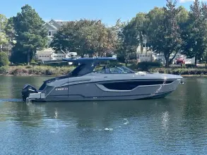 Thumbnail von Cruisers Yachts 38 GLS OB