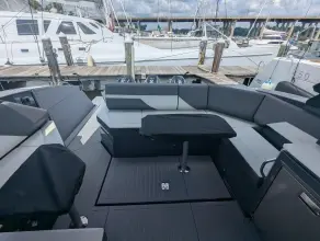 Thumbnail von Cruisers Yachts 38 GLS OB