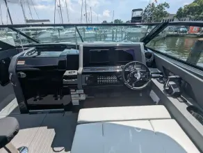 Thumbnail von Cruisers Yachts 38 GLS OB