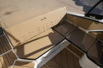 Thumbnail von Sea Ray SPX 210