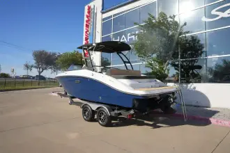 Thumbnail von Sea Ray SPX 210