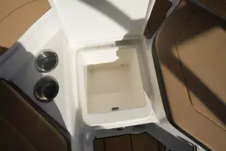 Thumbnail von Sea Ray SPX 210