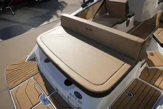 Thumbnail von Sea Ray SPX 210