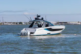 Thumbnail von Azimut Atlantis Verve 42