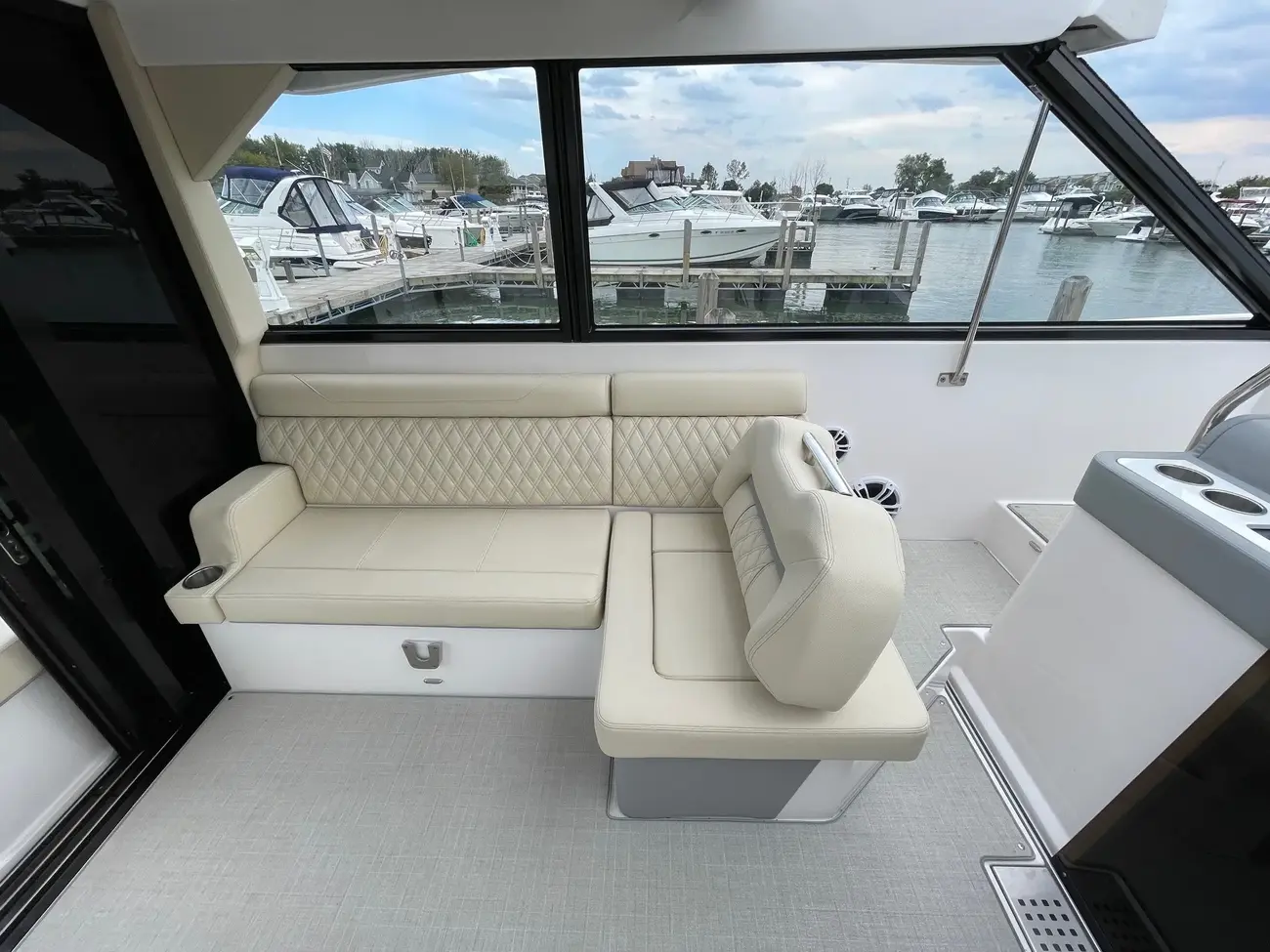 Thumbnail von Regal 36 XO