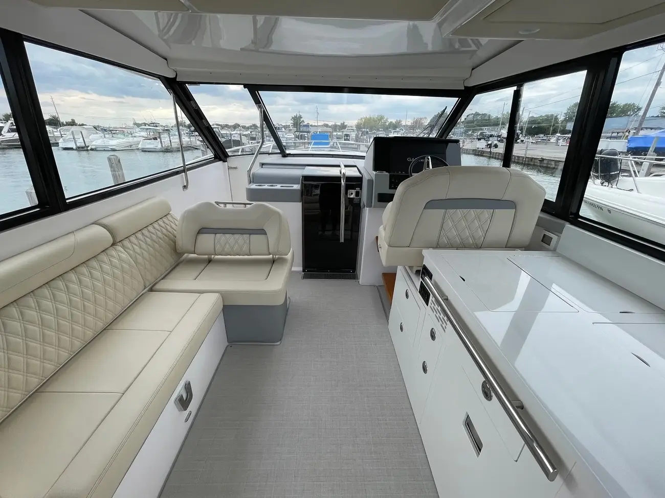 Thumbnail von Regal 36 XO