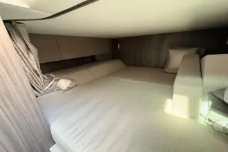 Thumbnail von Sea Ray SLX 400 Außenborder