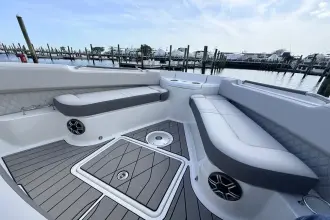 Thumbnail von Sea Ray SLX 400 Außenborder