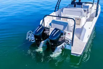 Thumbnail von Cruisers Yachts 38 VTR