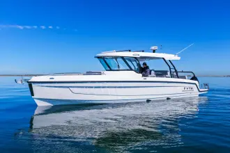 Thumbnail von Cruisers Yachts 38 VTR