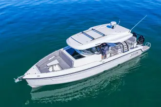 Thumbnail von Cruisers Yachts 38 VTR