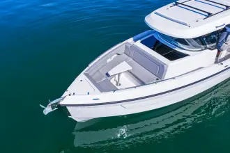 Thumbnail von Cruisers Yachts 38 VTR