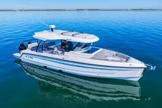 Thumbnail von Cruisers Yachts 38 VTR