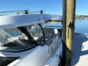 Thumbnail von Cruisers Yachts 38 VTR