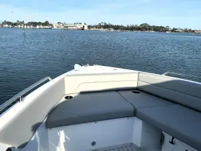 Thumbnail von Cruisers Yachts 38 VTR