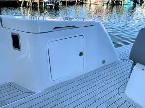 Thumbnail von Cruisers Yachts 38 VTR