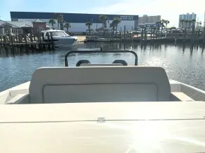 Thumbnail von Cruisers Yachts 38 VTR