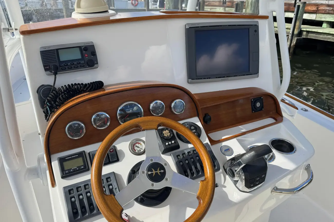 Thumbnail von Hunt Yachts Surfhunter 25 Messing About