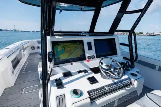 Thumbnail von Unbesiegbarer 37 Katamaran