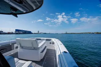 Thumbnail von Unbesiegbarer 37 Katamaran