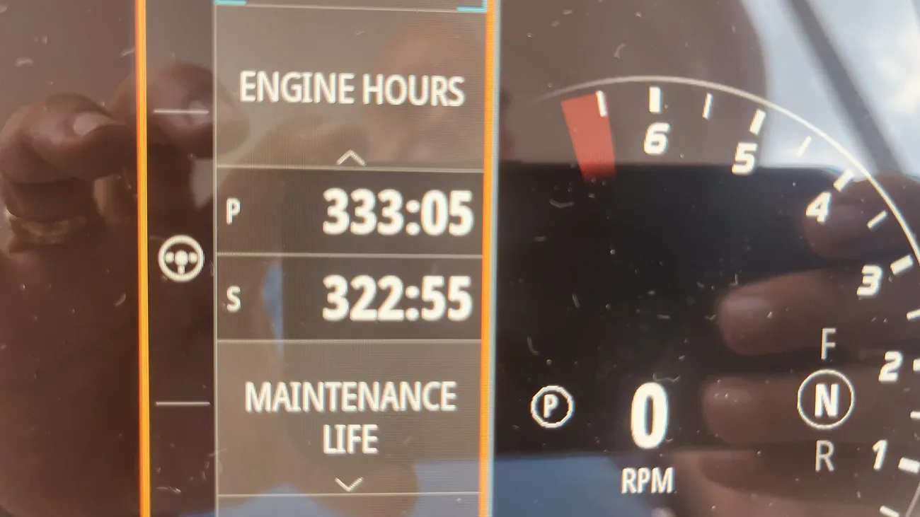 Thumbnail von Sea Ray SLX 310 Fuoribordo