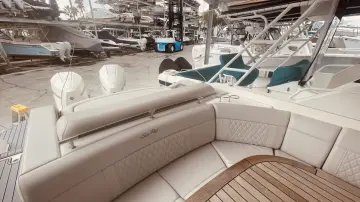 Thumbnail von Sea Ray SLX 310 buitenboordmotor