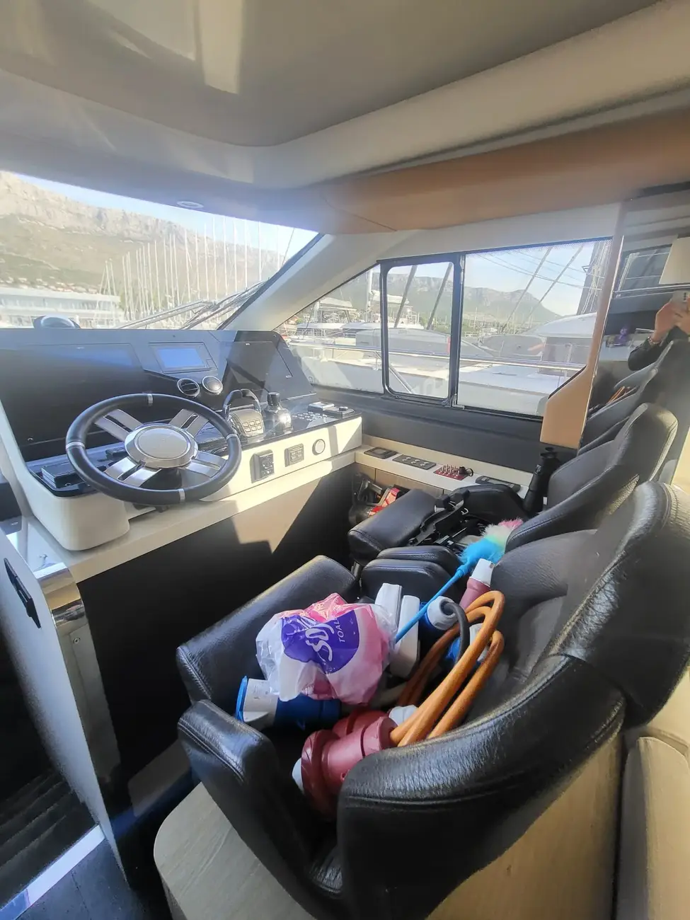 Thumbnail von Azimut 60