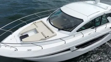 Thumbnail von Cruisers Yachts 42 Cantius