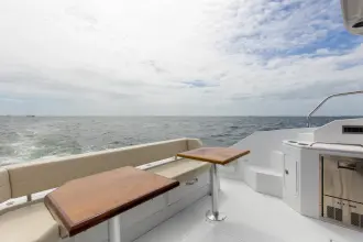 Thumbnail von Cruisers Yachts 42 Cantius