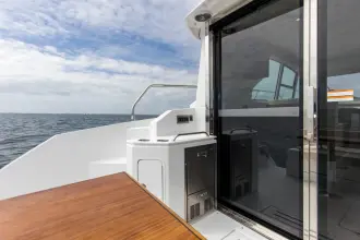 Thumbnail von Cruisers Yachts 42 Cantius